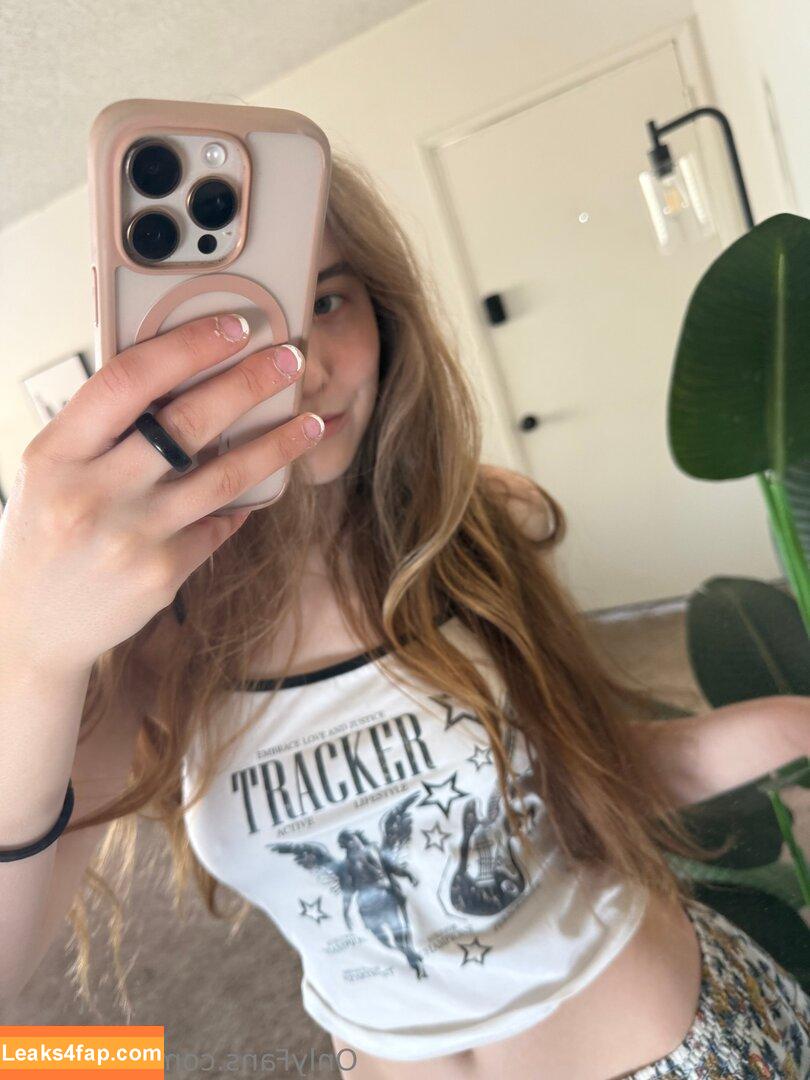 mirrajean /  leaked photo photo #0042