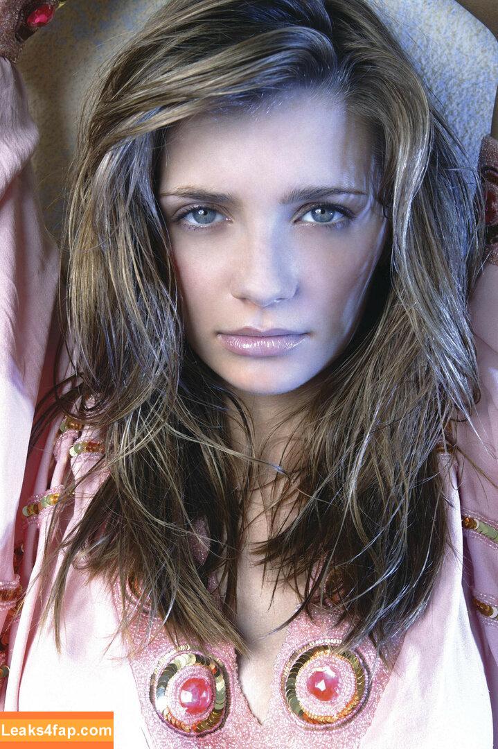 Mischa Barton / mischabarton leaked photo photo #0008