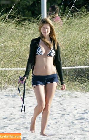 Mischa Barton photo #0130