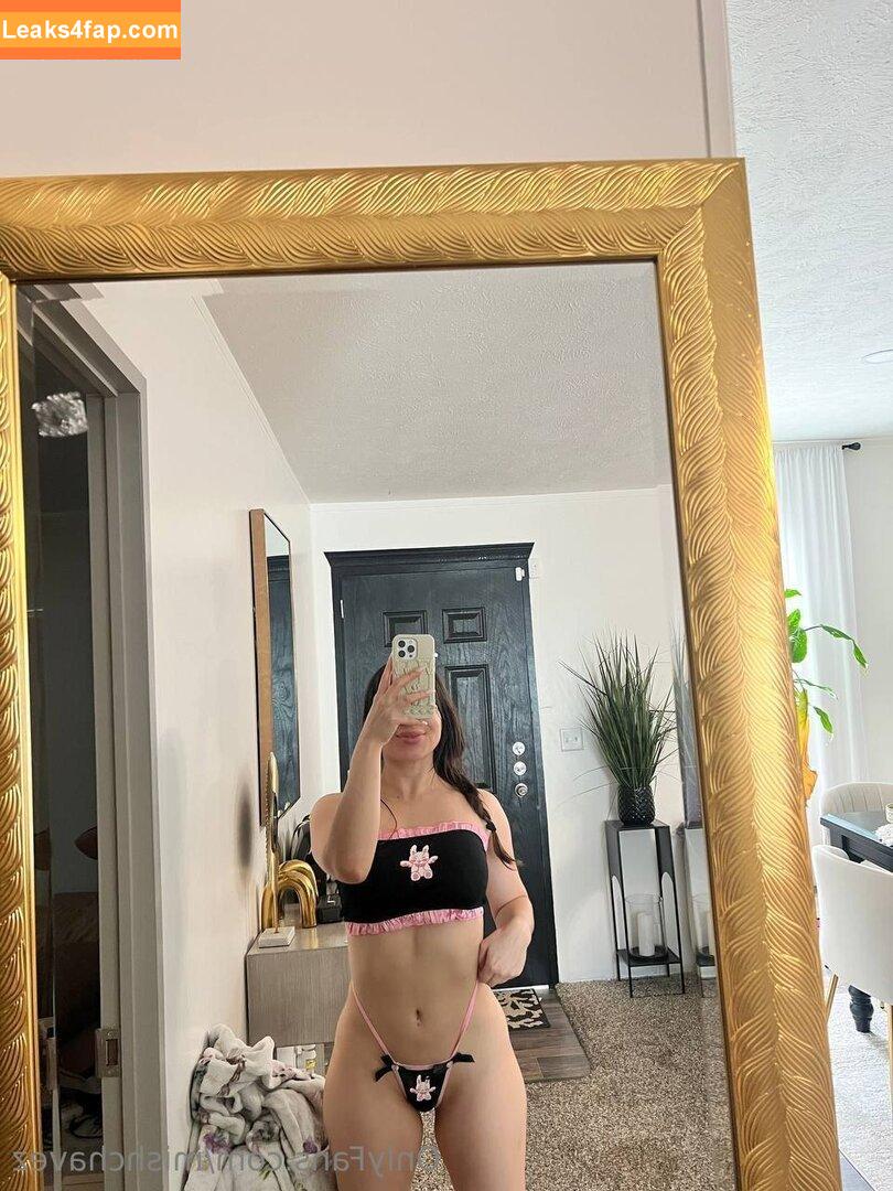 mish_chavez / mish_peach leaked photo photo #0019