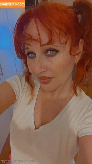 miss_bettyy photo #0002