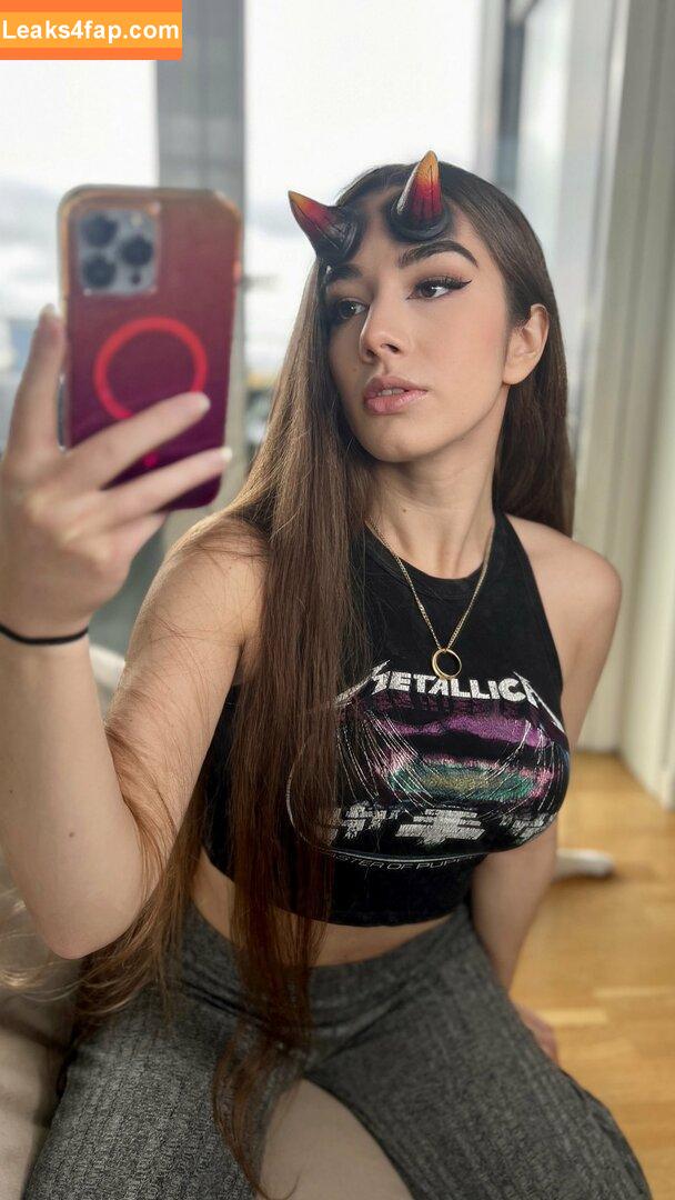 Miss Mikkaa / MissMikkaa / miss_mikka leaked photo photo #0190