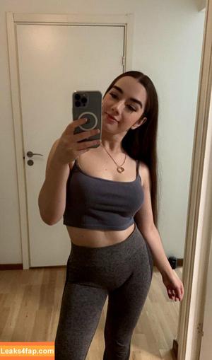 Miss Mikkaa photo #0010