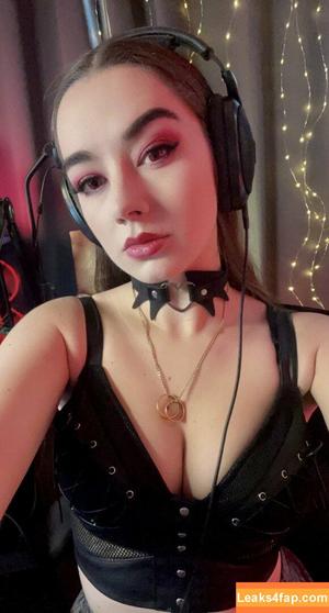 Miss Mikkaa photo #0011