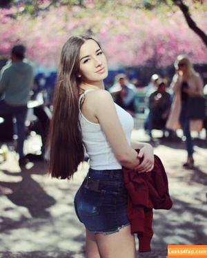 Miss Mikkaa photo #0081