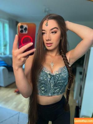 Miss Mikkaa photo #0159