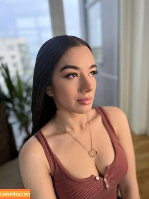 Miss Mikkaa photo #0259