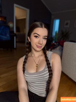 Miss Mikkaa photo #0677