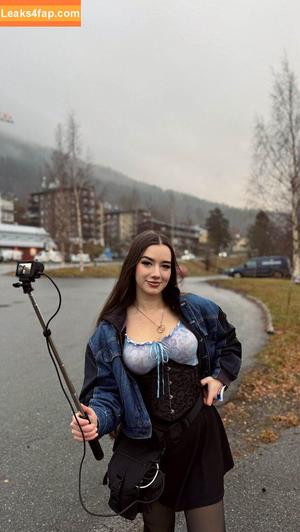 Miss Mikkaa photo #0686