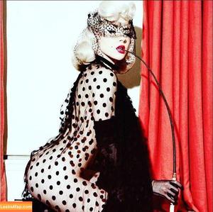Miss Mosh photo #0037