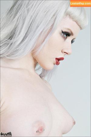 Miss Mosh photo #0081