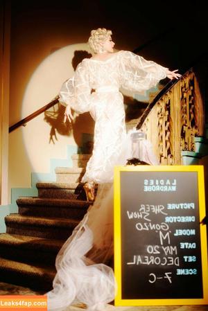 Miss Mosh photo #0166