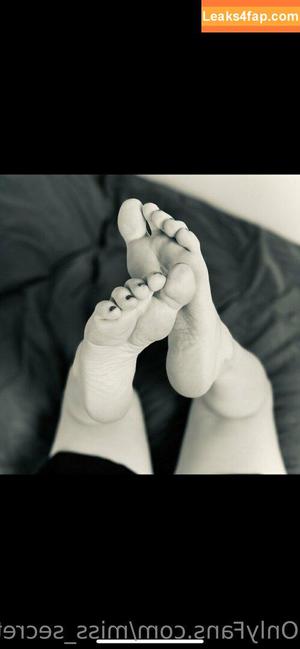 miss_secretfeet photo #0015