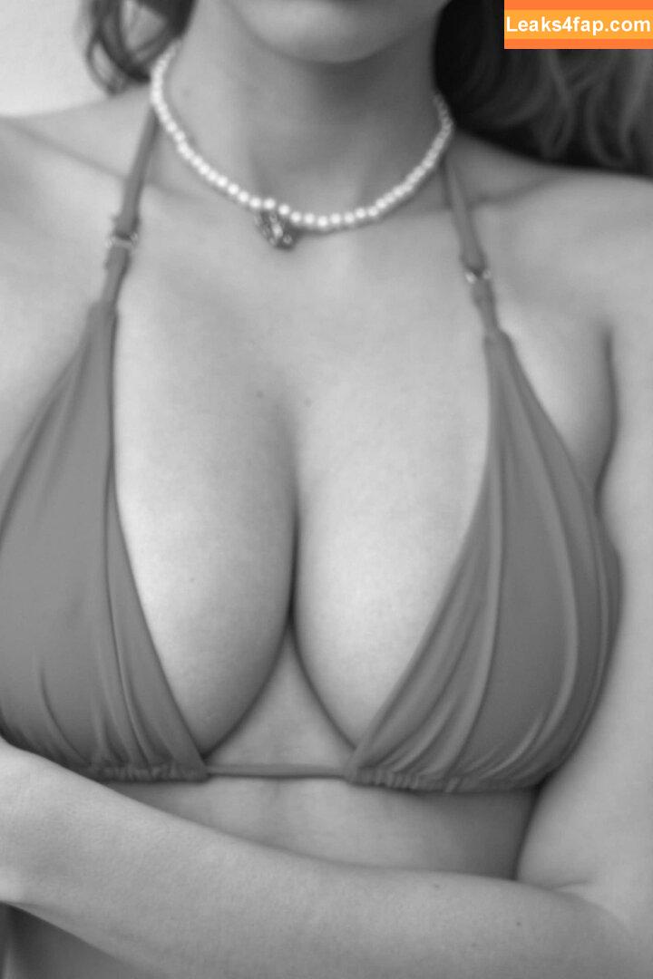 Miss.x.bee / miss.xbee / misssxbee leaked photo photo #0023