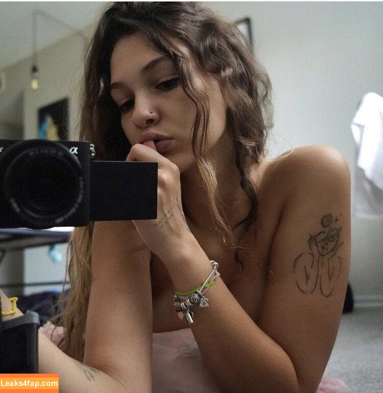 Miss.x.bee / miss.xbee / misssxbee leaked photo photo #0067