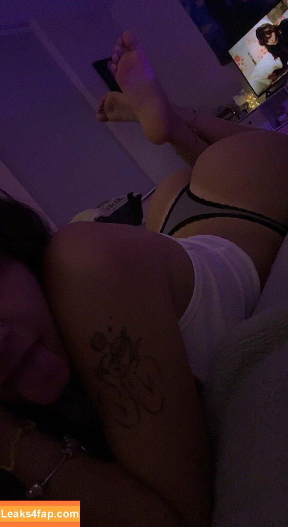 Miss.x.bee / miss.xbee / misssxbee leaked photo photo #0088