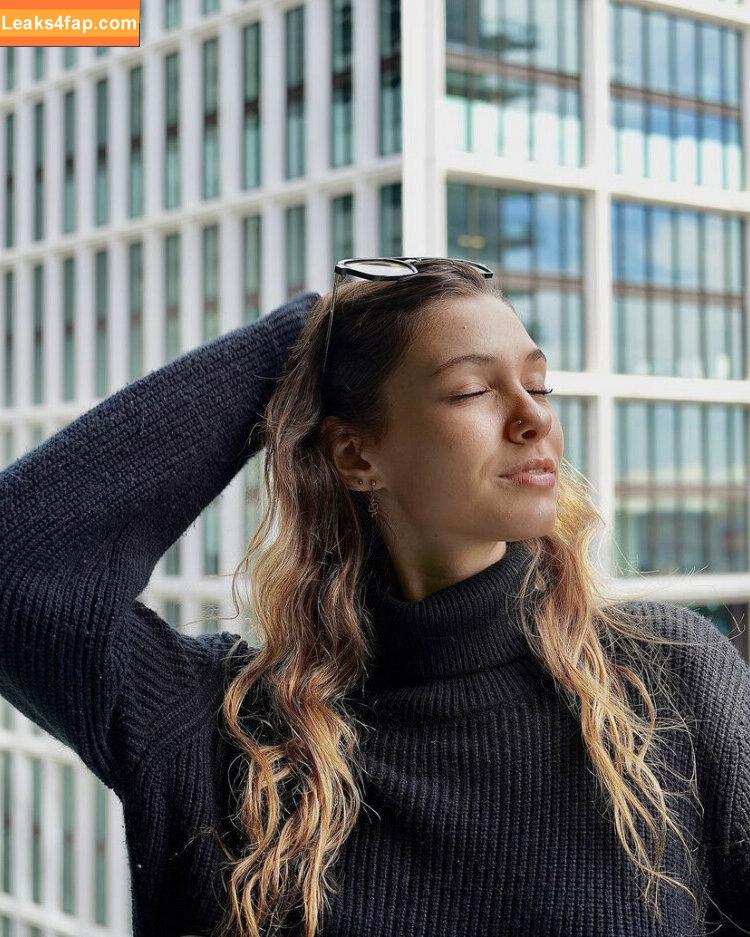 Miss.x.bee / miss.xbee / misssxbee leaked photo photo #0096