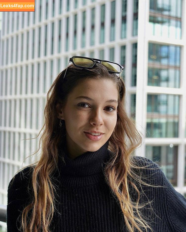 Miss.x.bee / miss.xbee / misssxbee leaked photo photo #0099