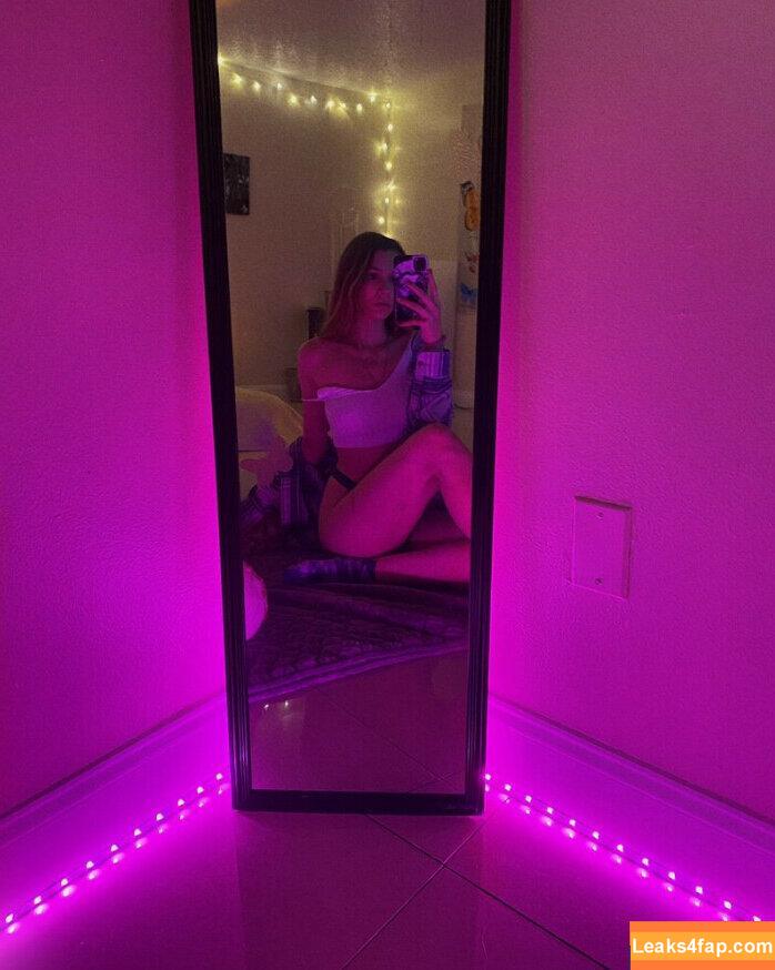 Miss.x.bee / miss.xbee / misssxbee leaked photo photo #0132