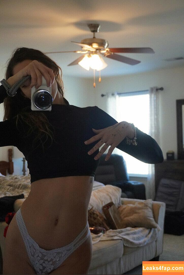 Miss.x.bee / miss.xbee / misssxbee leaked photo photo #0156