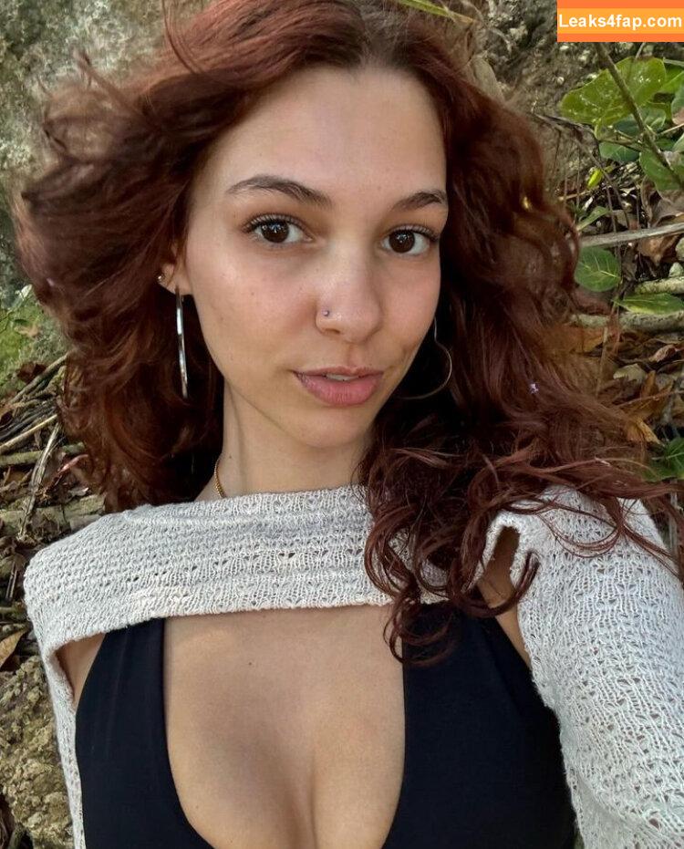 Miss.x.bee / miss.xbee / misssxbee leaked photo photo #0384