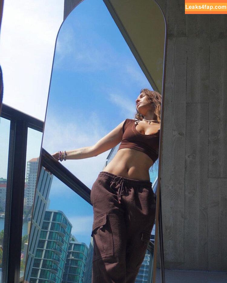Miss.x.bee / miss.xbee / misssxbee leaked photo photo #0486