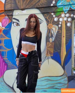 Miss.x.bee photo #0410