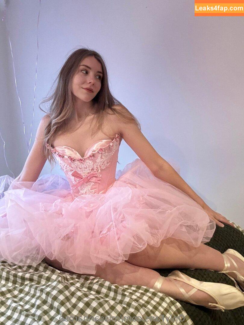 missannarose / nailssbyannarose leaked photo photo #0024