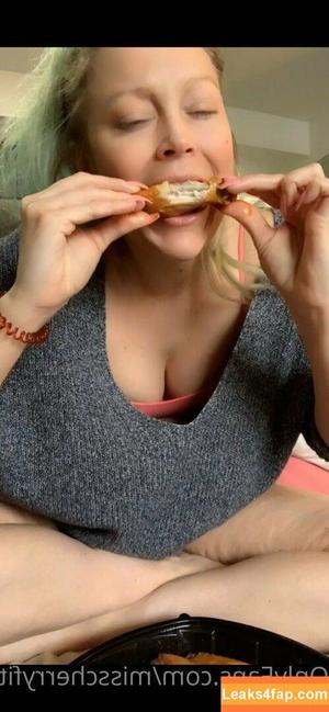 misscherryfit photo #0033