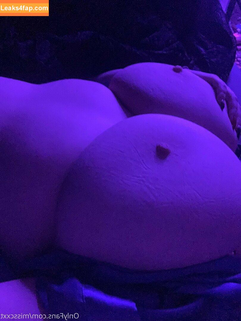 misscxxt / HazelAdams / awwbuts leaked photo photo #0036