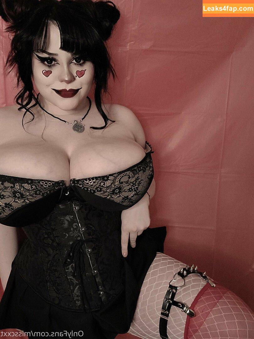 misscxxt / HazelAdams / awwbuts leaked photo photo #0057