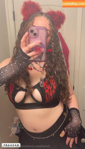 missdazymaetoo photo #0026