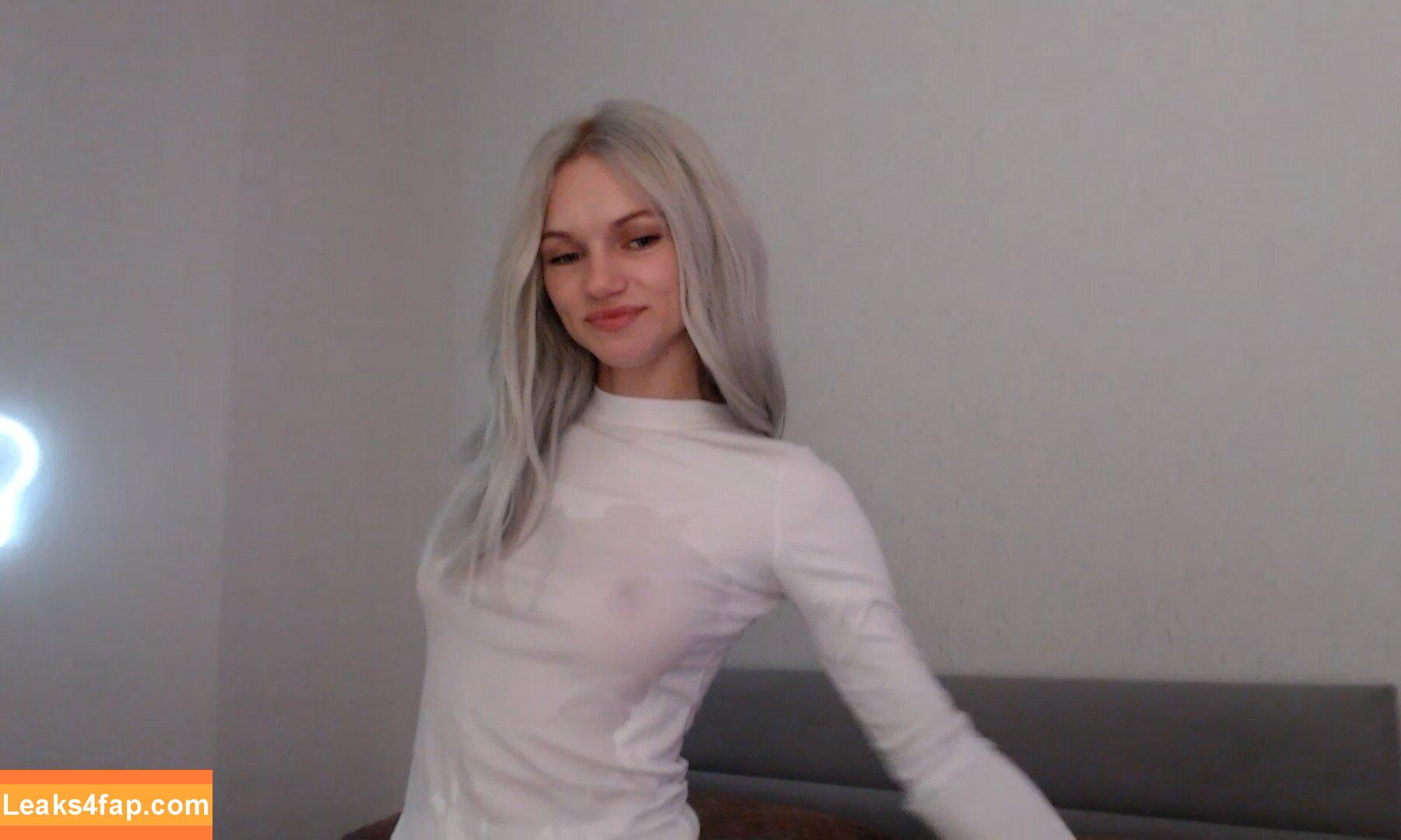 Missemma1111 / missdanniilouise leaked photo photo #0002