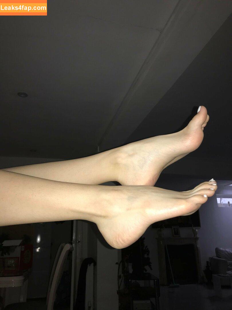 missfeetpics.14 / myfaveukfeet leaked photo photo #0028