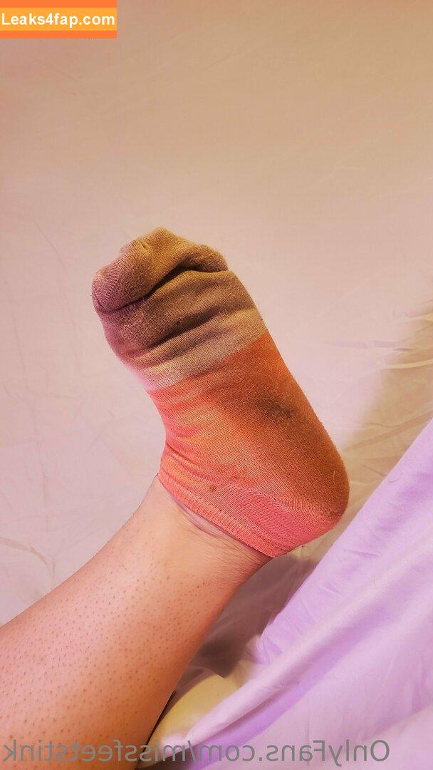 missfeetstink / missthoastink92 leaked photo photo #0023