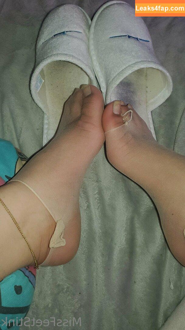 missfeetstink / missthoastink92 leaked photo photo #0033