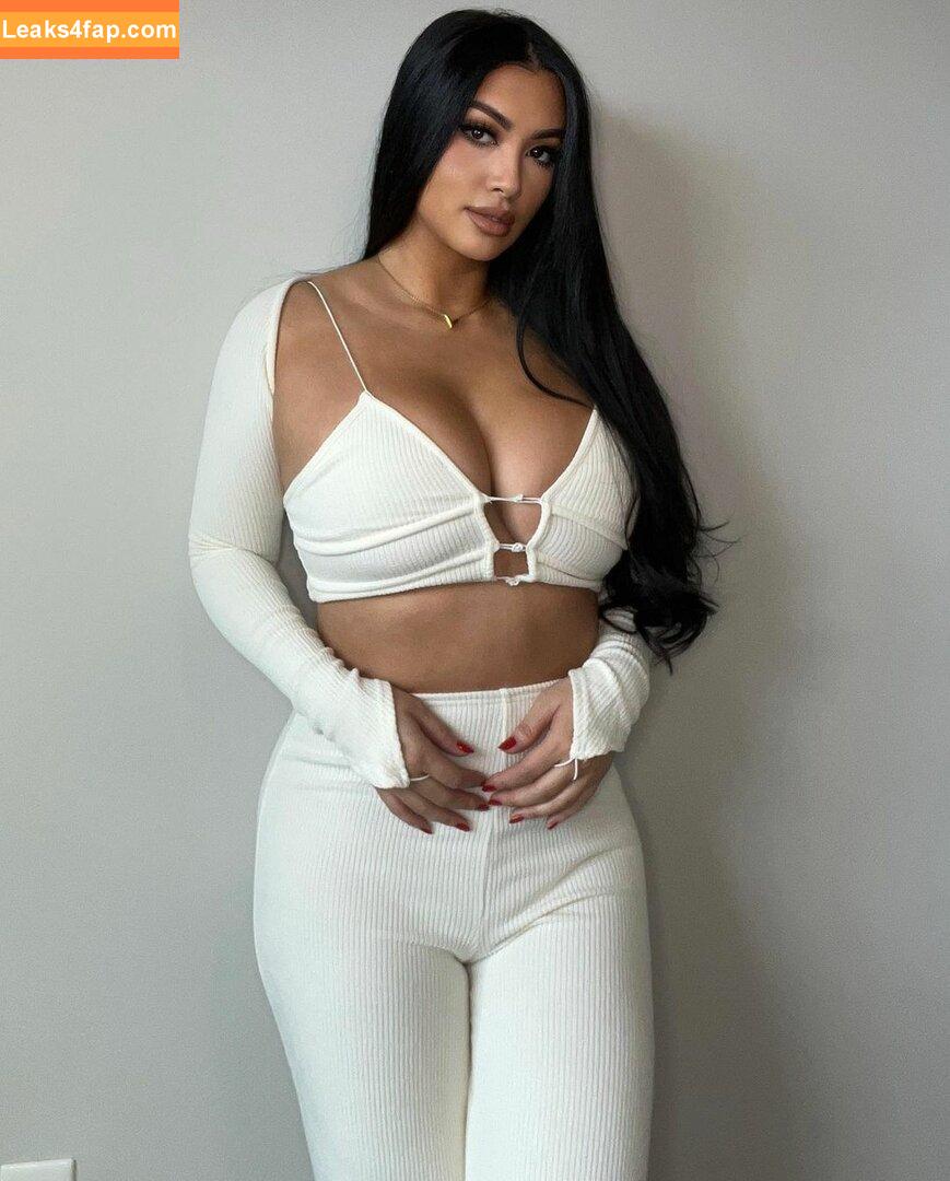 missginaxo / missminaxoxo leaked photo photo #0003