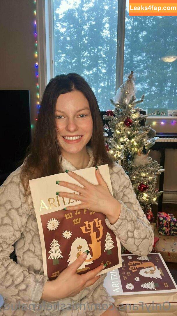 misshelenalue / heli_lue leaked photo photo #0013