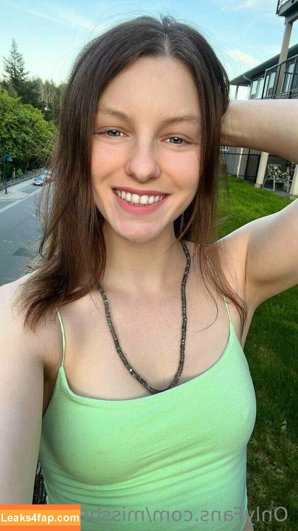 misshelenalue / heli_lue leaked photo photo #0221