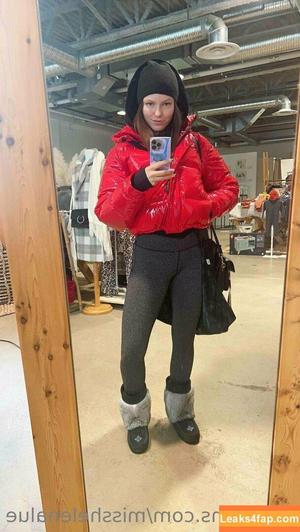 misshelenalue photo #0010