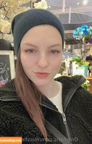 misshelenalue photo #0039