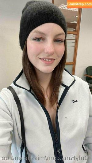 misshelenalue photo #0159