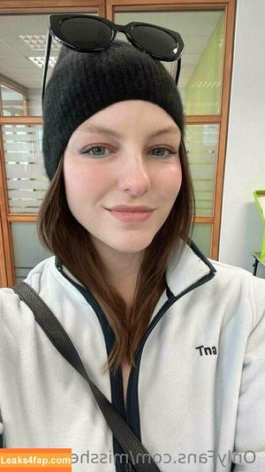 misshelenalue photo #0160