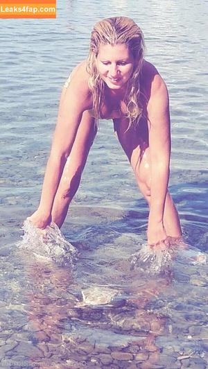 misshotcroatia photo #0071