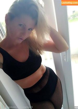 misshotcroatia photo #0123