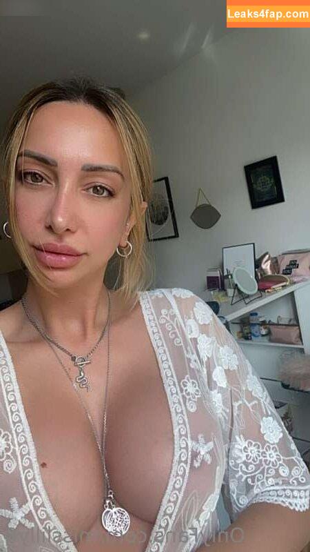 misslilly8 /  leaked photo photo #0022