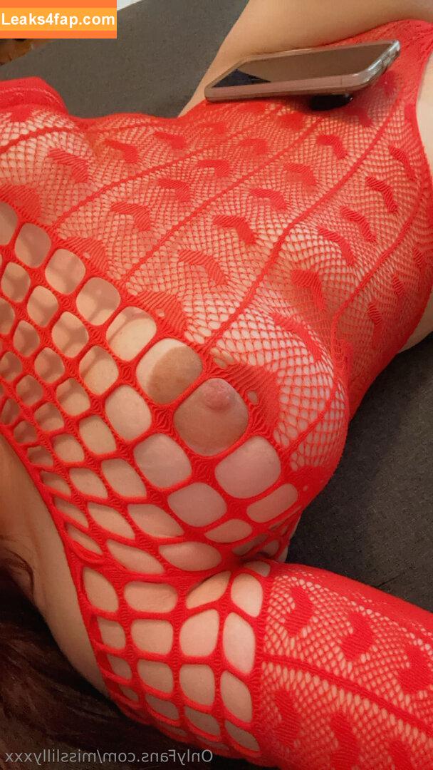 misslillyxxx / themisslillyy leaked photo photo #0236