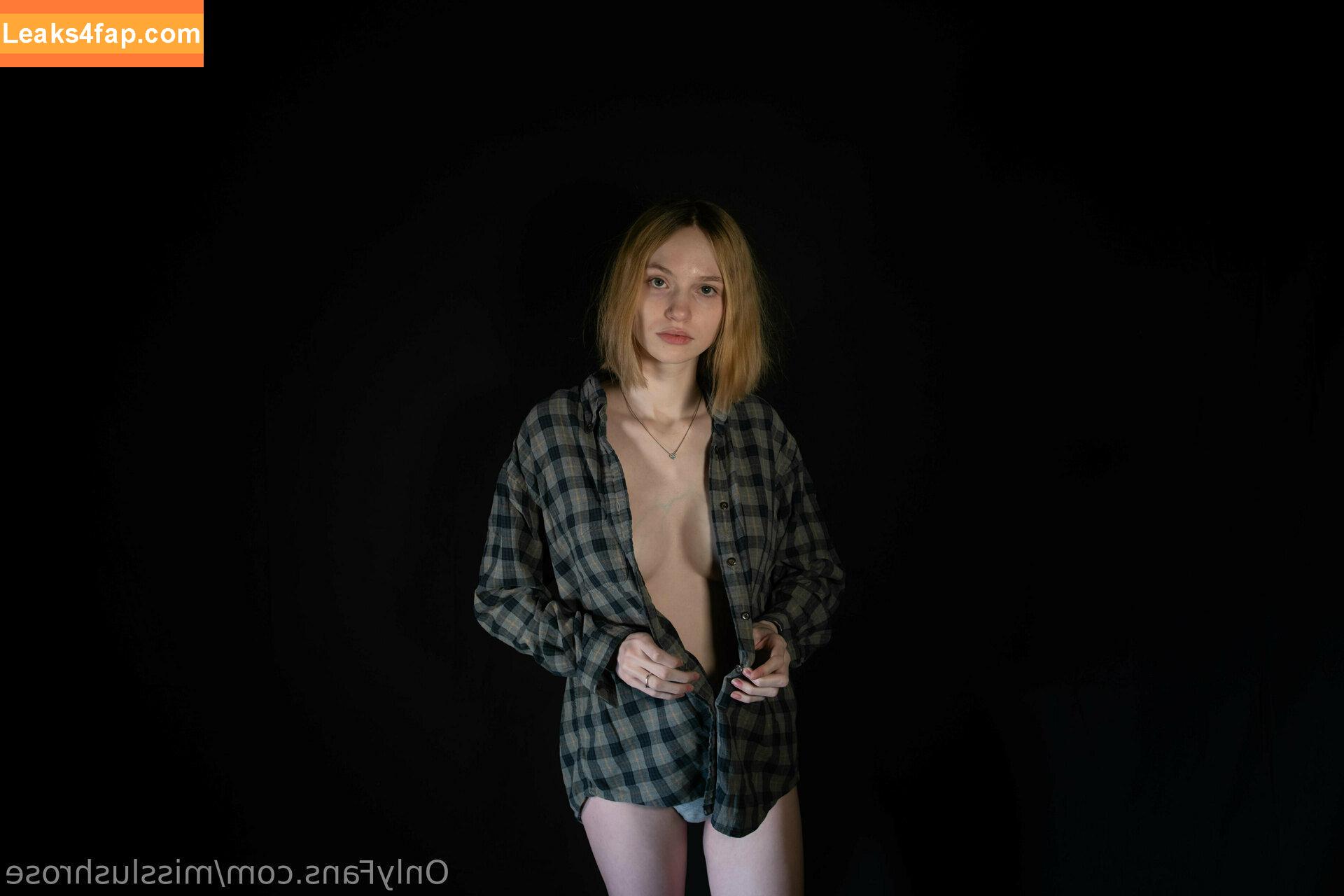 Misslushrose / brittney-bush / lilmissross / misslushrose222 leaked photo photo #0243