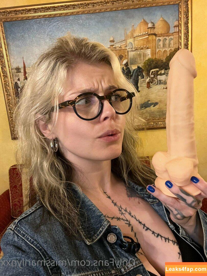 missmarilynxx / margotthr0bbie leaked photo photo #0540