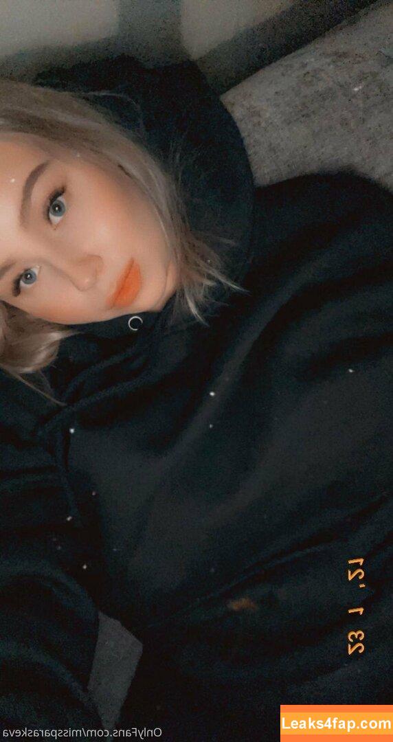 MissParaskeva / missparaskeva.pr leaked photo photo #0234